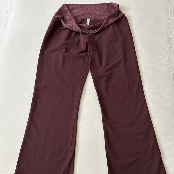 lululemon athletica Pants - Lululemon Athletica Women's Marled Burgundy Waistband Burgundy Flare Pant 12Tall